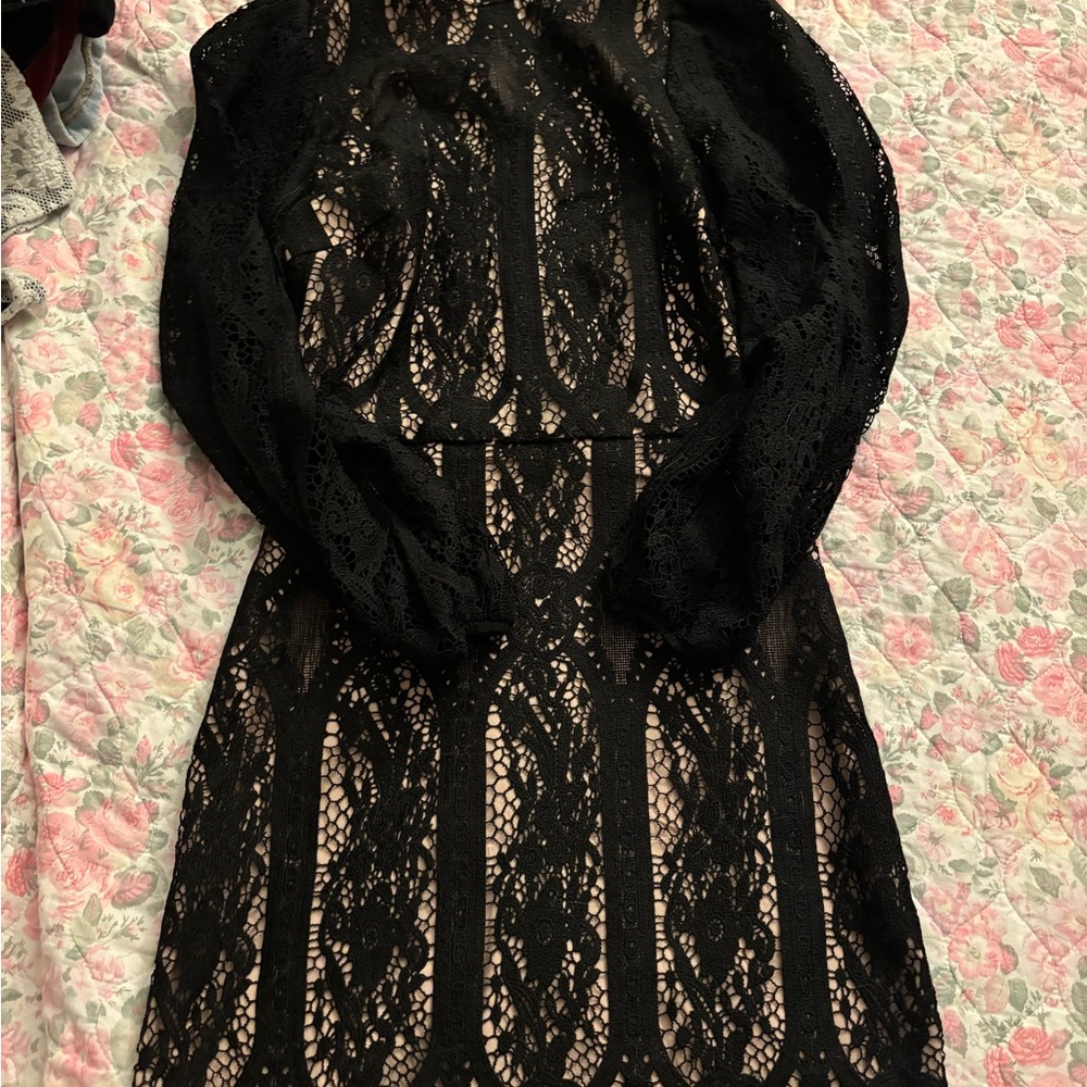 Chelsea28 Black Long Sleeve Dress